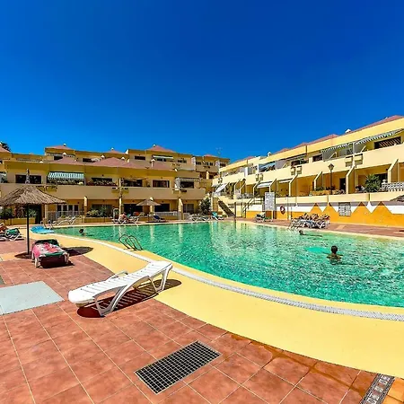 Lovely Near Playa Fanabe Apartment