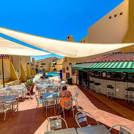 Lovely Near Playa Fanabe Apartment
